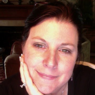 Lisa Meek Photo 23