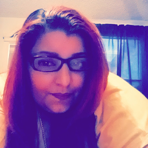 Janet Gonzalez Photo 28