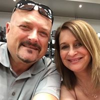 Renee Curtis Photo 12