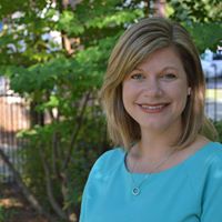 Laura Lowery Photo 23