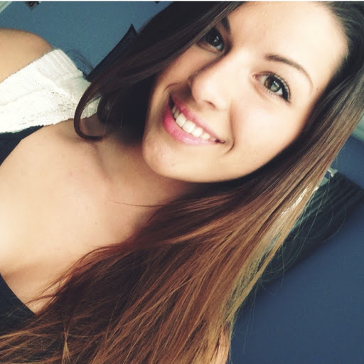 Megan Wagner Photo 34