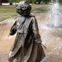 Vivien Cook Photo 15