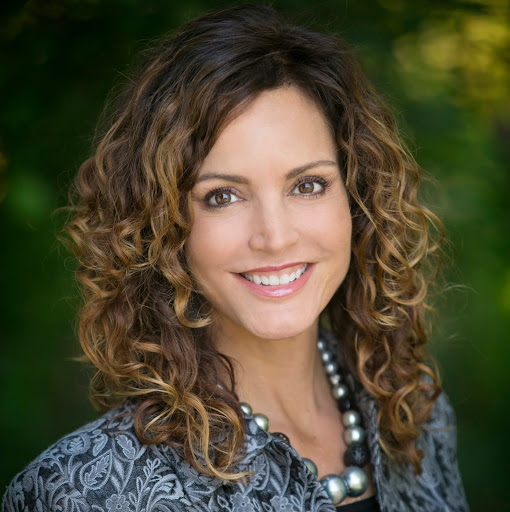 Jennifer Kammerer Photo 7