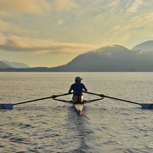 Gayle Simmons Photo 34