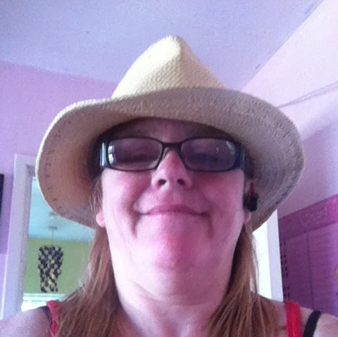 Caroline Webster Photo 10