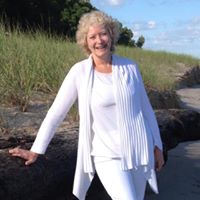 Stephanie Keenum Photo 2