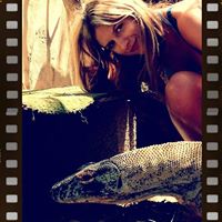 Nicole Yeomans Photo 9