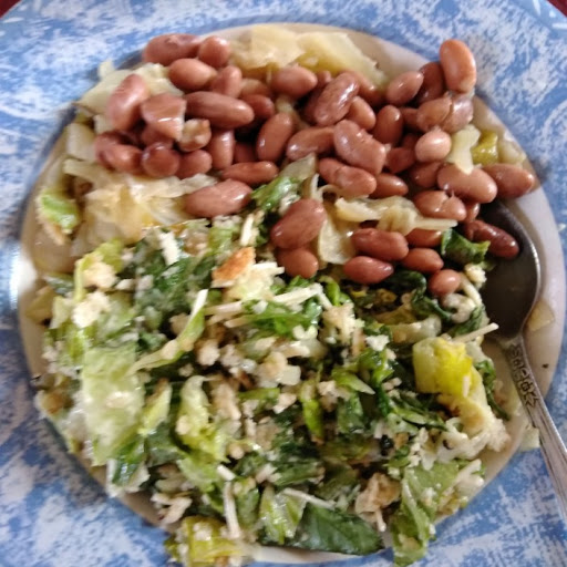 Emily Collins Photo 10