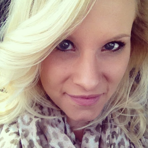 Michelle Peterson Photo 46