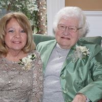 Vickie Greene Photo 28