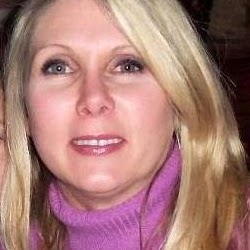 Jennifer Barnes Photo 56
