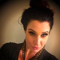 Nicole Bissonnette Photo 16