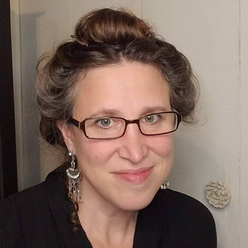 Sarah Hicks Photo 20