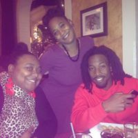 Michelle Oliver Photo 17