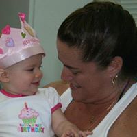 Laurie Weiss Photo 27