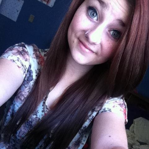 Julie Leblanc Photo 48