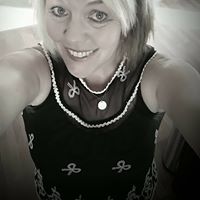 Lynn Applegate Photo 22