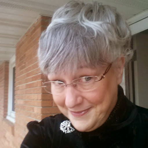 Pam Summers Photo 19