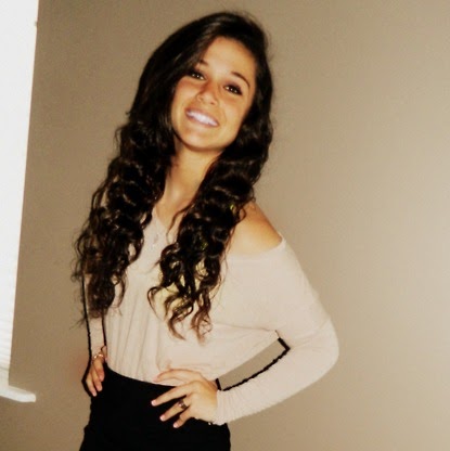 Victoria Hale Photo 44