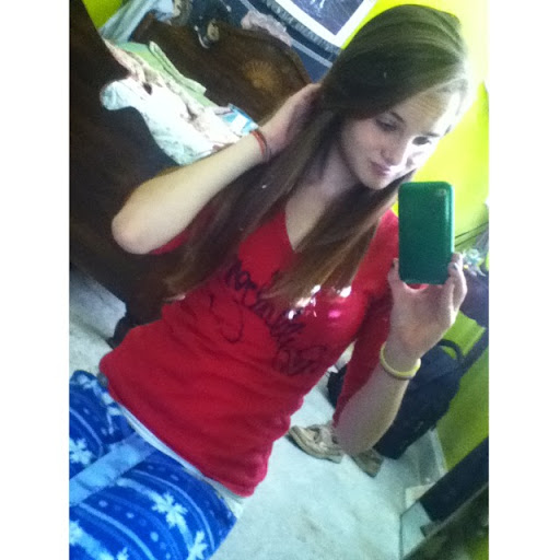 Emily Fortner Photo 14