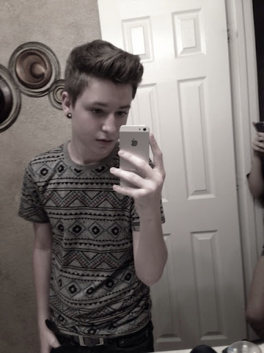 Jacob Wolff Photo 37