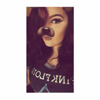 Taylor Vaughan Photo 18