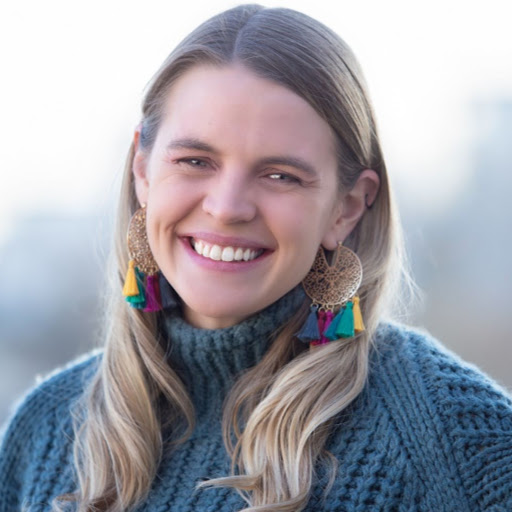 Molly Erickson Photo 25