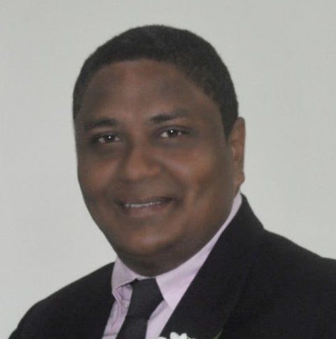 Edgardo Mora Photo 13