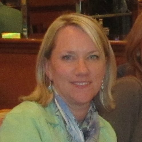 Linda Simons Photo 7