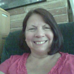 Debbie Oliver Photo 33