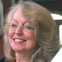 Suzanne Kenny Photo 34