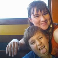 Jessica Stricklin Photo 16