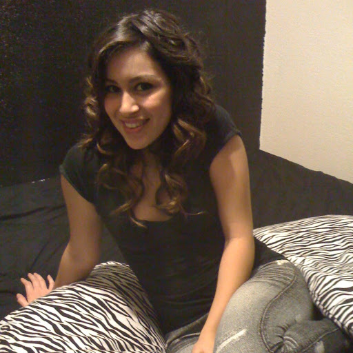Arlene Martinez Photo 38