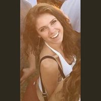Julia Goebel Photo 10