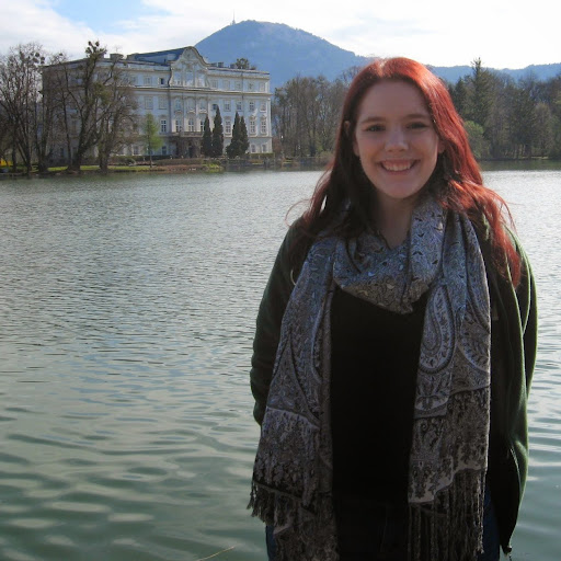 Amber Bennett Photo 18