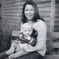 Elizabeth Oswald Photo 16