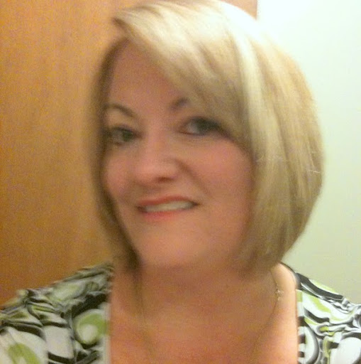 Julie Hampton Photo 33
