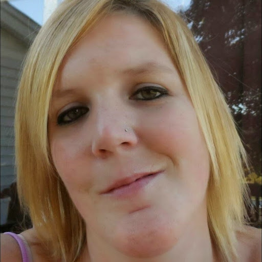 Deanna Reynolds Photo 32