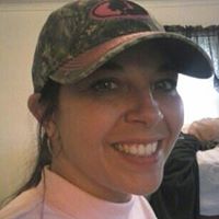 Amy Schellenberg Photo 10