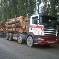 Andrew Christie Photo 24