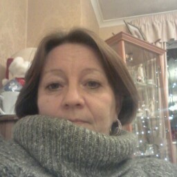 Julie Clifton Photo 15