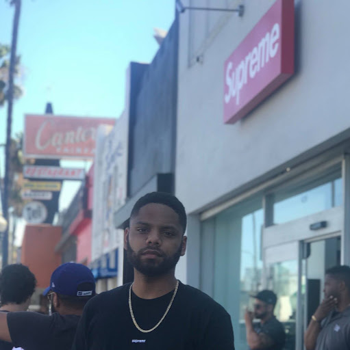 Russell Walker Photo 26