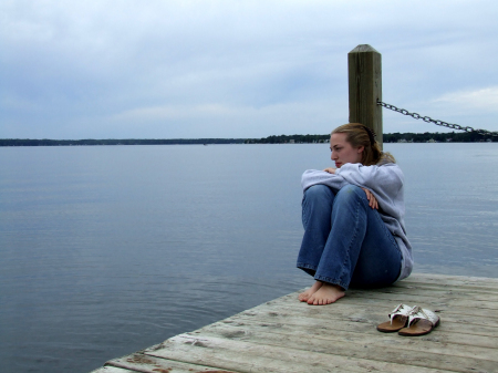 Kelly Evans Photo 19