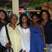 Joann Robinson Photo 8
