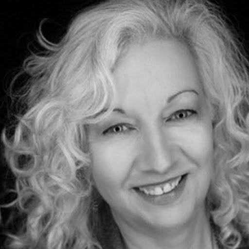 Jackie Whitley Photo 7