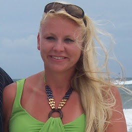 Jennifer Mantle Photo 17