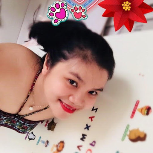 Diem Nguyen Photo 15