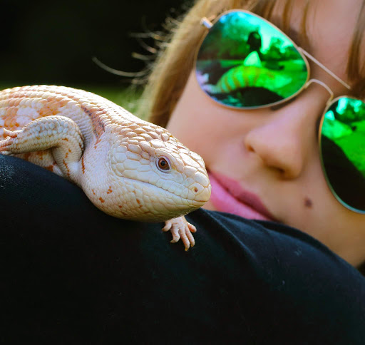 Anna Monroe Photo 17