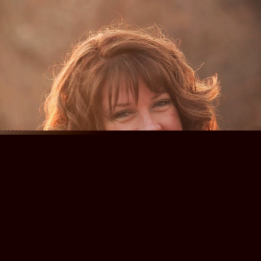 Julie Skelton Photo 5