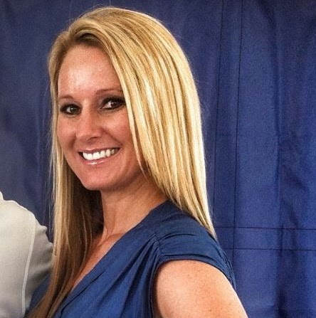 Traci Roberts Photo 25